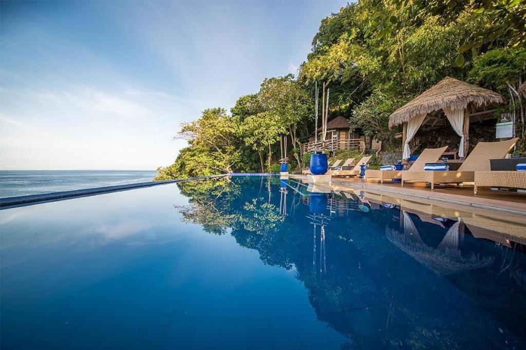 Vivere Azure Resort Batangas Exterior photo